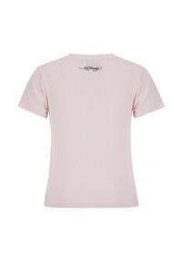 Světle růžové bavlněné tričko s krátkými rukávy, přiléhavý střih a černé logo na horní části zad. Měkká textura, jednoduchý styl a čisté okraje.