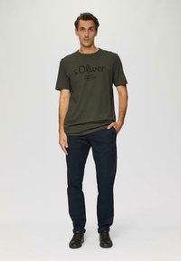 s.Oliver LOGO  - T-Shirt print - olivgrün