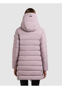 Lange pufferjas in lavendel, met een afneembare capuchon, horizontaal doorgestikt ontwerp, elastische manchetten en zijzakken.