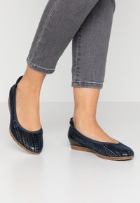 Tamaris Klassischer Ballerina - navy