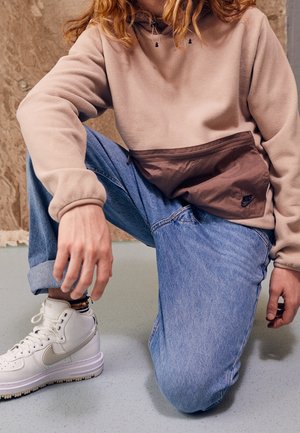 Nike Sportswear Jersey con capucha - taupe