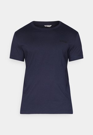 Granatowa koszulka z krótkim rękawem z miękkiego materiału, z okrągłym dekoltem i subtelnym czarnym logotypem "BORG" na klatce piersiowej. Posiada luźny krój.