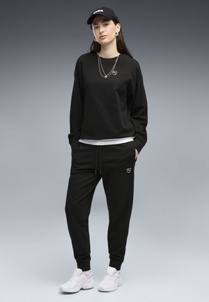 Puma, ESSENTIALS ELEVATED JOGGINGHOSE - Tracksuit bottoms - black