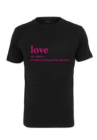 Camiseta negra de algodón con texto en rosa. En la parte frontal muestra "amor" y su definición en una fuente simple y en negrita. Mangas cortas y diseño de cuello redondo.