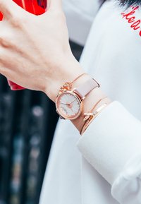 Victoria Hyde MAIDA VALE DAISY - Montre - rosa