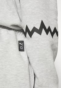 Puma HOOPS TEAM HOODIE - Džemperis su gobtuvu - light gray heather