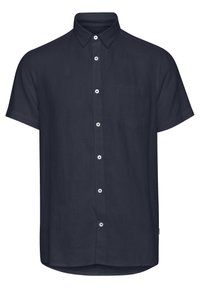 Camisa de lino de manga corta en un color azul marino oscuro, con cuello abotonado, bolsillo frontal y botones blancos en la tapeta.