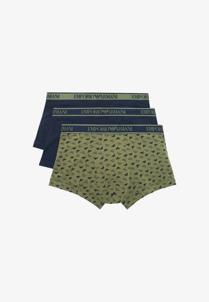 Tre paia di boxer da uomo: uno blu navy, due verde oliva con motivo logo blu navy. Materiale in cotone morbido, elastici in vita con logo.