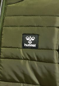 Hummel BILBO TEX - Vinterjacka - olive night