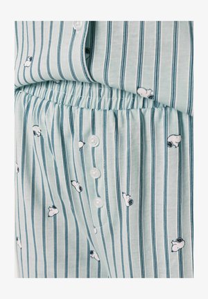 Hellblaue gestreifte Pyjamahose mit elastischem Bund und kleinen Snoopy-Hundegesichtern, die über den gesamten Stoff verteilt sind.