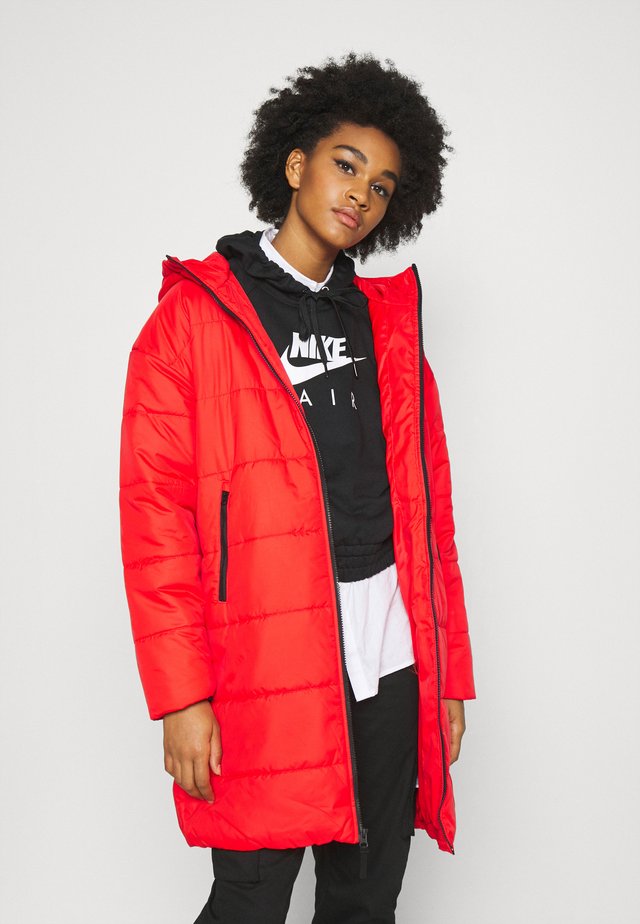 manteau nike femme rouge
