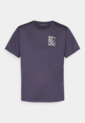 T-shirt viola a maniche corte realizzato in tessuto leggero. Presenta una piccola grafica bianca sulla parte sinistra del petto. Design classico con collo rotondo.