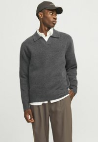 Jack & Jones EINFARBIG - Polosärk - iron gate