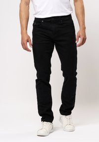 BRATT - Straight leg -farkut - tap shoe