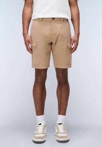 Pantaloni cargo beige realizzati in tessuto misto cotone, con molteplici tasche laterali, una vestibilità dritta e chiusura con bottone.