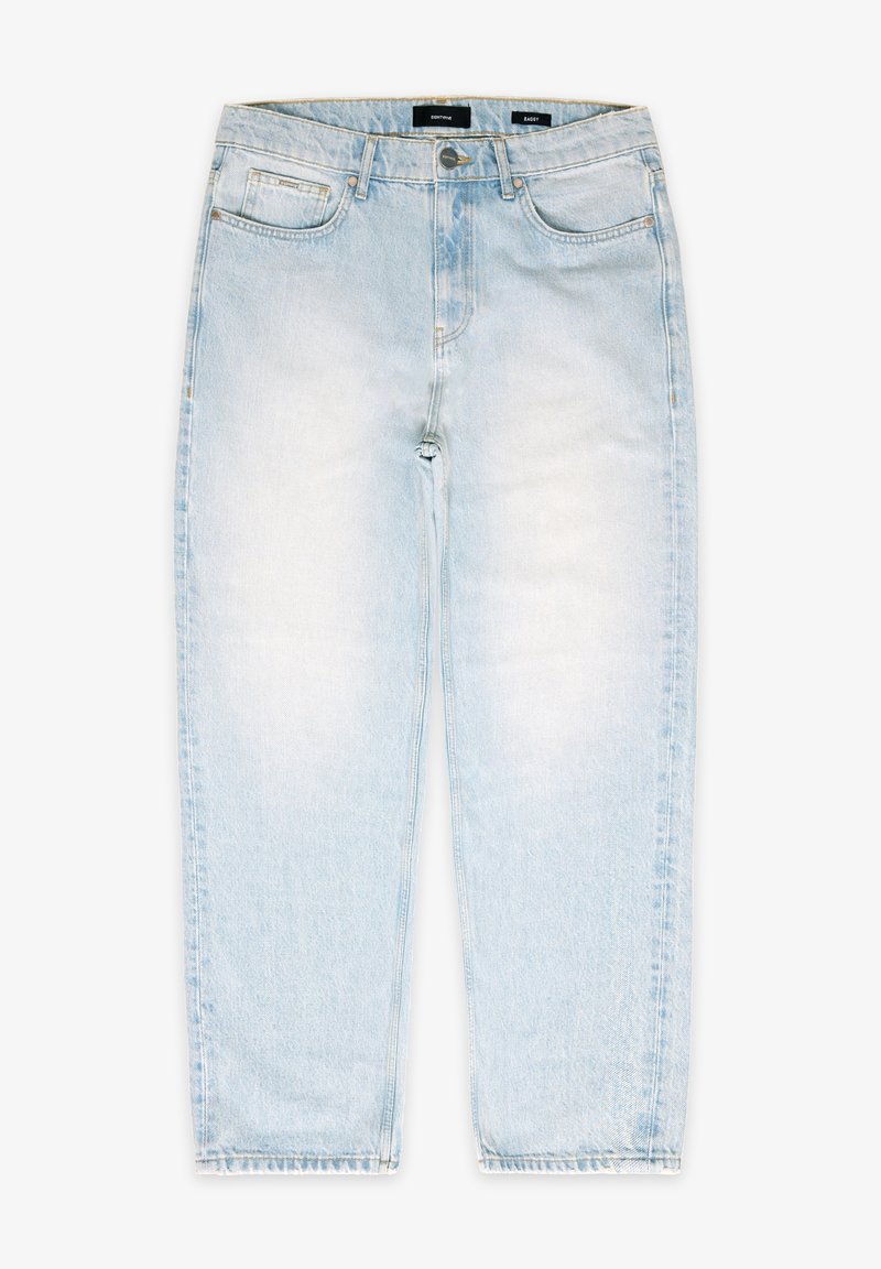 Jean bleu clair taille haute, coupe droite, avec poches frontales, fermeture par bouton, et légers effets délavés sur les cuisses et les genoux.