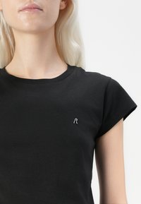 Replay T-shirts - black
