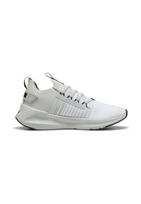 Weiße Sportschuh mit einem gestrickten Obermaterial, strukturierten Akzenten und einer flexiblen Sohle. Verfügt über schwarze Details und eine Zuglasche an der Ferse.