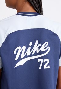 Nike Sportswear Apdrukāts T-krekls - pure platinum/midnight navy