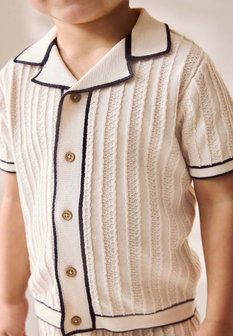 NEXT Completo Neonato 6 Mesi - Camicia A Maniche Corte Con Texture E Pantaloncini, Colore Ecru - 2