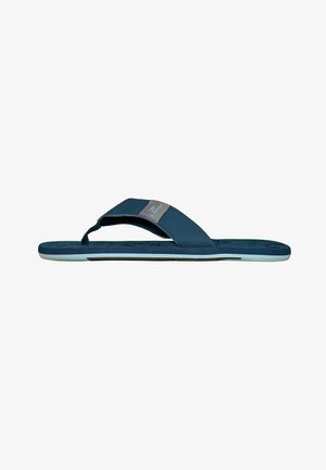 Blaue Flip-Flop-Sandale mit Stoffriemen und Zehensteg-Design, mit einem Logopatch am Riemen und einer strukturierten Sohle.