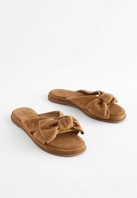 Next FOREVER COMFORT  REGULAR FIT - Pantoletai - tan brown