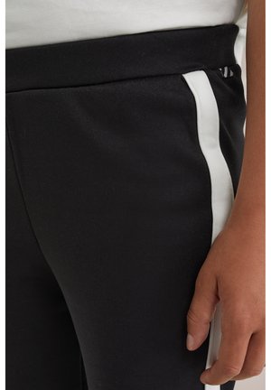 Pantaloni - black