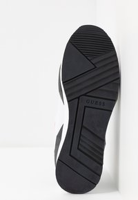 Guess TALLYN - Αθλητικά παπούτσια - white, black