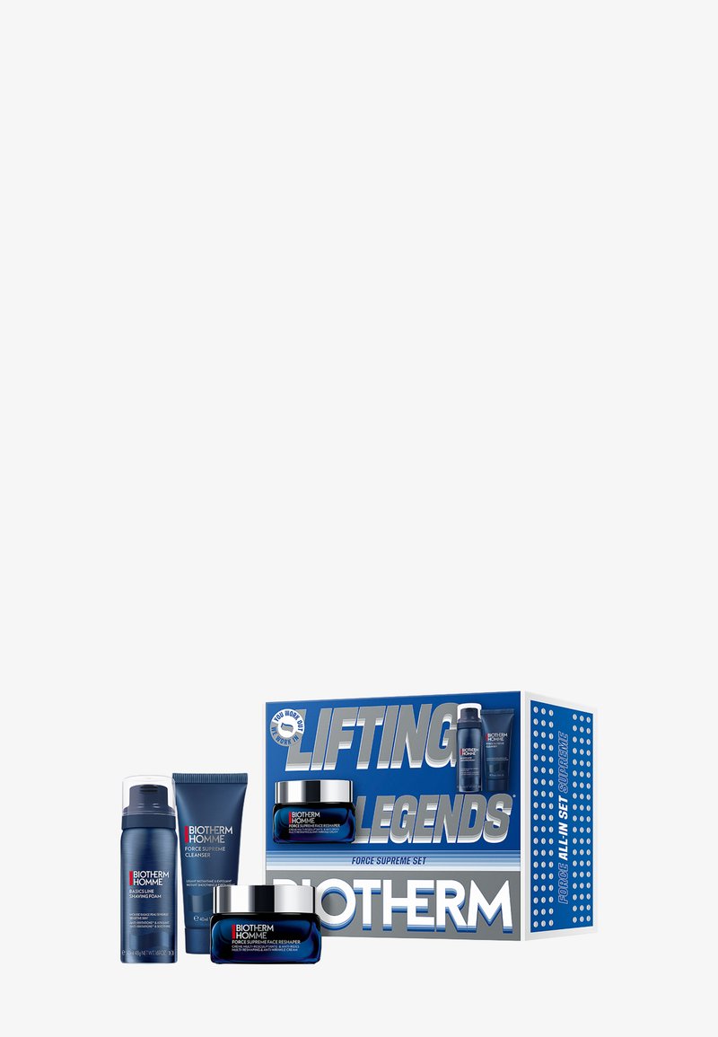 Ensemble de soins Biotherm Homme Force Supreme comprenant une mousse à raser, un nettoyant, une crème remodelante pour le visage, et un emballage boîte bleue de marque.