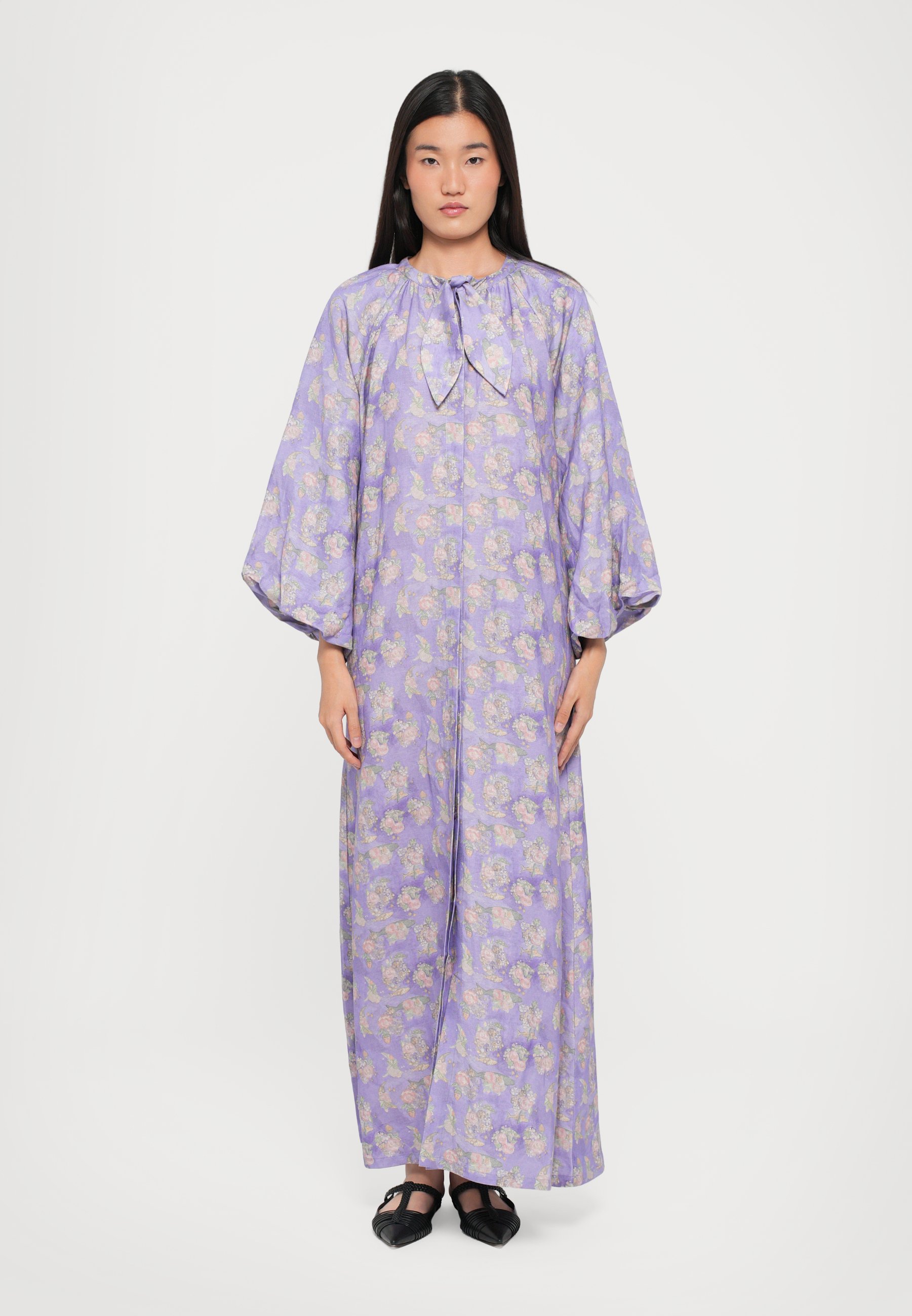 white christmas dresses Momo Dress