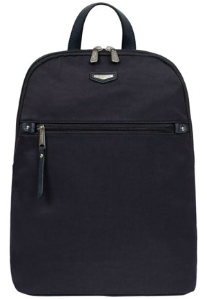 Zaino in nylon nero dalla forma rettangolare, dotato di manico superiore, chiusura con doppizia e tasca frontale con zip e dettagli in pelle.