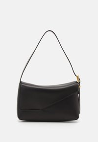 OSCAR BAGUETTE - Håndtasker - black
