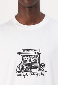 Cleptomanicx GOT THE GOODS - Print T-shirt - white