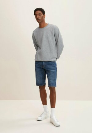 JOSH - Denim shorts - clean mid stone blue denim