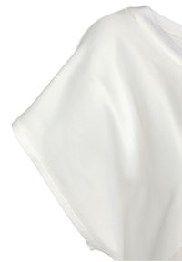Thumbnail Image 4