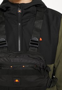 Ellesse Forro polar - olive