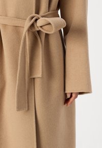 Calvin Klein FACE LONG WRAP COAT - Manteau classique - amphora