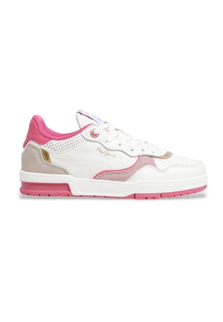 Sneakers bianche con accenti rosa, materiali in camoscio e pelle, design perforato, suola spessa e dettaglio del logo sul lato.
