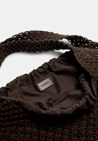 PULL&BEAR SHOPPER  - Shopping Bag - brown