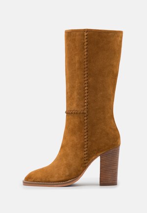 Bottes à talons hauts - cognac