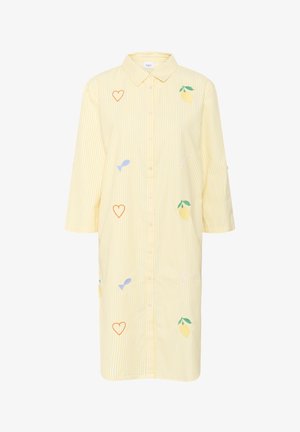 Gelbes gestreiftes Hemdkleid mit kurzen Ärmeln, Knopfleiste und bunten bestickten Designs, einschließlich Herzen und Zitronen.