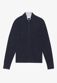 Pulover cu fermoar, de culoare albastru închis, cu un design tricotat texturat, guler înalt și căptușeală gri în contrast la gât și la manșete.