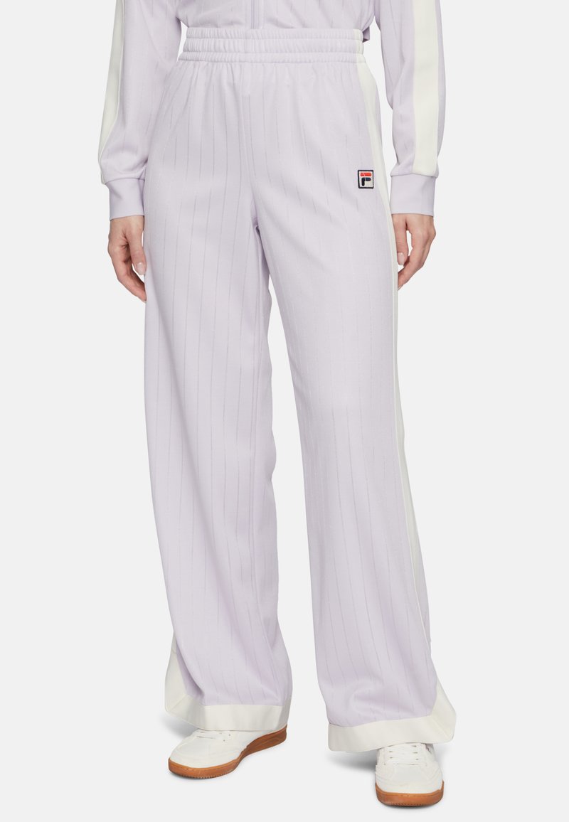 Lichtlavendelkleurige gestreepte broek met wijduitlopende pijpen en een elastische tailleband, voorzien van witte zijaccenten en een klein logo-label op de linkse heup.