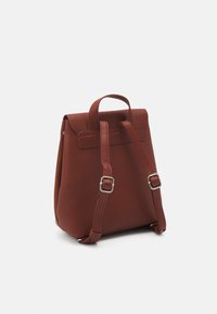 TOM TAILOR DENIM Rugzak - cognac