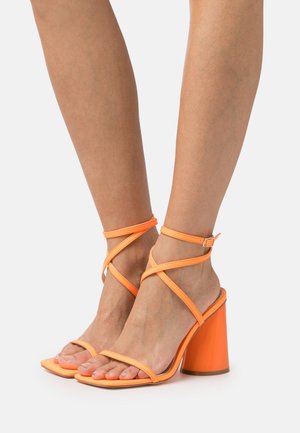 Simmi London BLOOM - Sandales à talons hauts - apricot