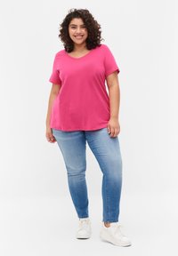 Zizzi Lihtne T-särk - beetroot purple