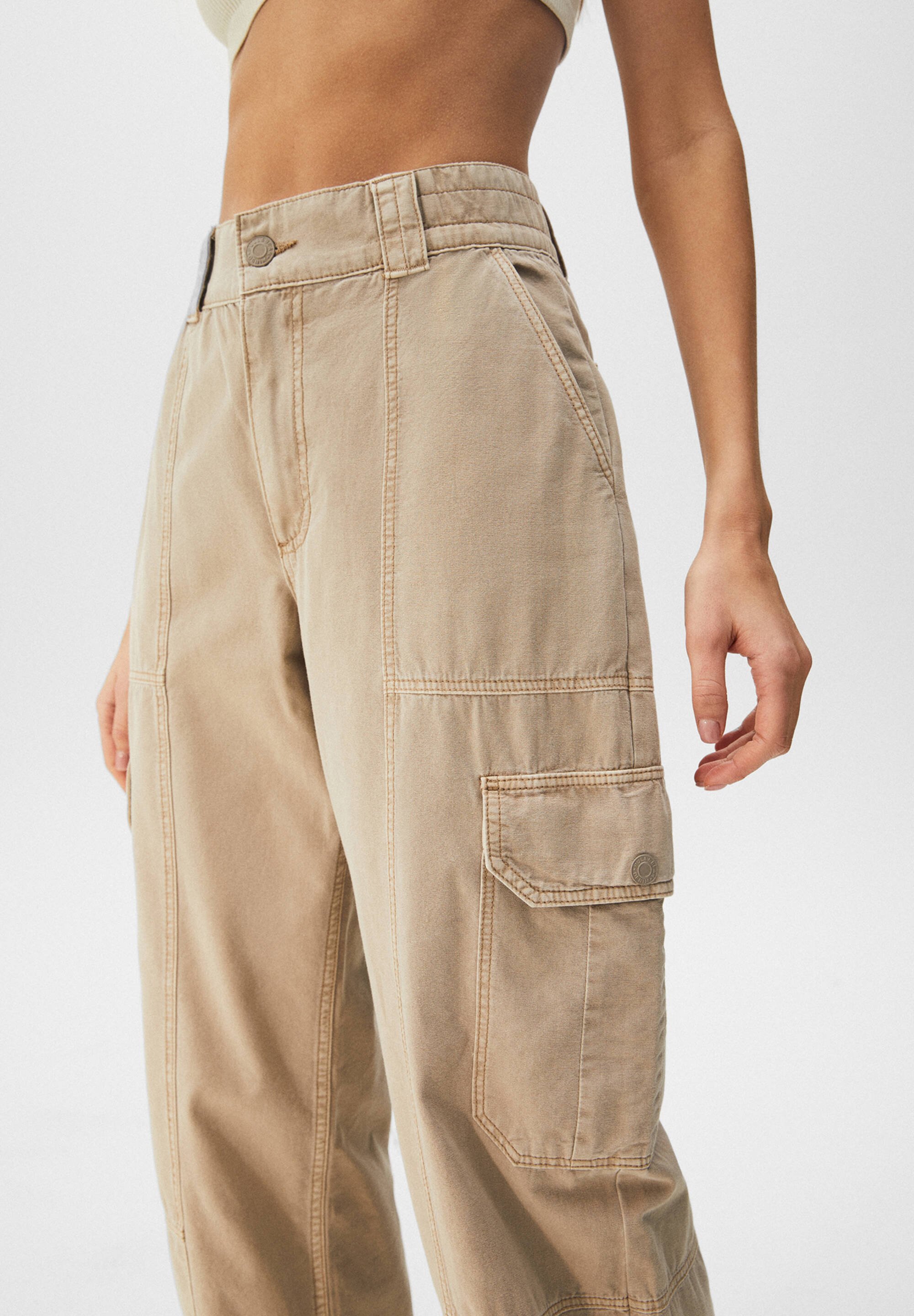 PULL\u0026BEAR WITH PANEL DETAIL - Cargo trousers - beige/off-white - Zalando.de