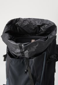 Deuter FUTURA AIR TREK 50+10 - Hátitáska - black graphite