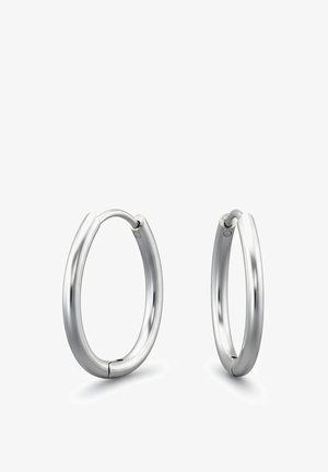 Coppia di orecchini a cerchio in argento lucidato con chiusura a cerniera, leggermente ovali, esposti su uno sfondo bianco.