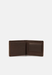 HOLZRICHTER Berlin Wallet - marone